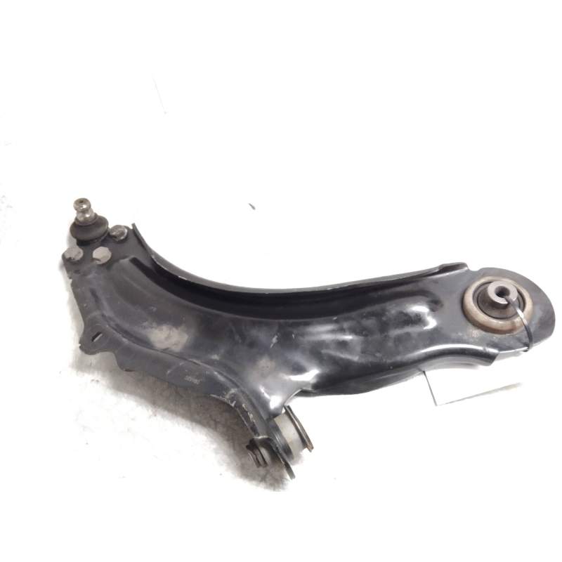 Recambio de brazo suspension inferior delantero derecho para renault kangoo profesional referencia OEM IAM  15DCI 08