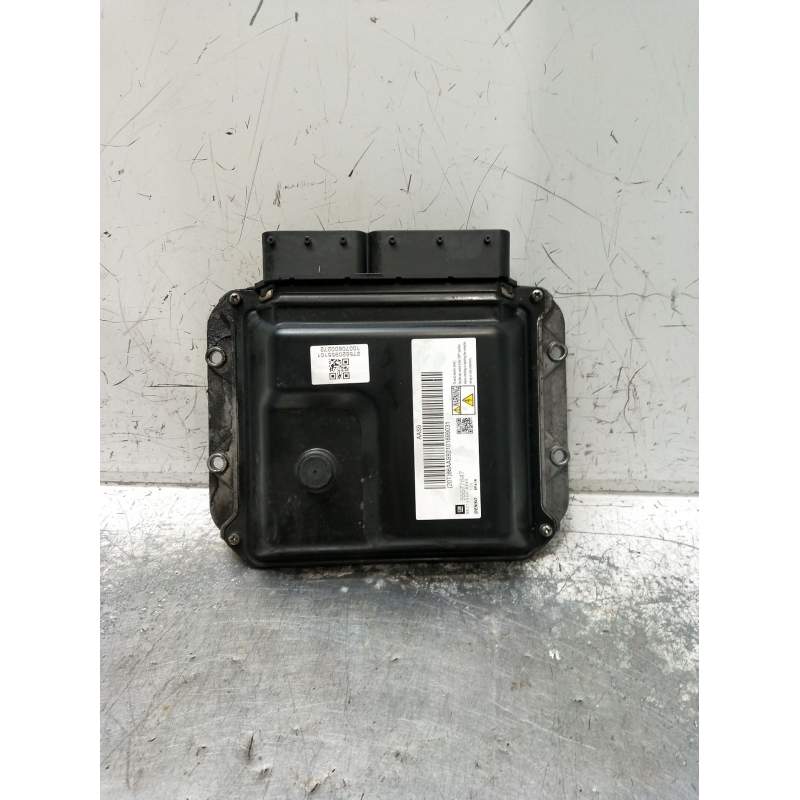 Recambio de centralita motor uce para opel astra j lim. cosmo referencia OEM IAM 55577647 MB2758008884 86AAS9210189031