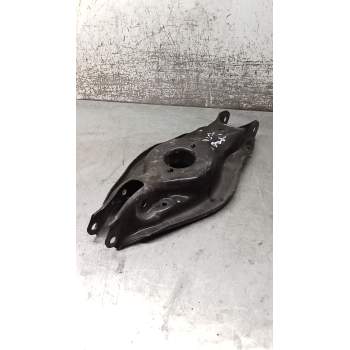 BRAZO SUSPENSION INFERIOR TRASERO DERECHO A2063520100 200D 2021