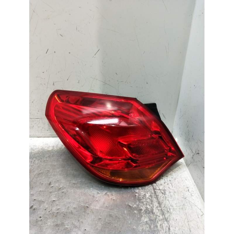 Recambio de piloto trasero izquierdo para opel astra j lim. cosmo referencia OEM IAM   J/2010