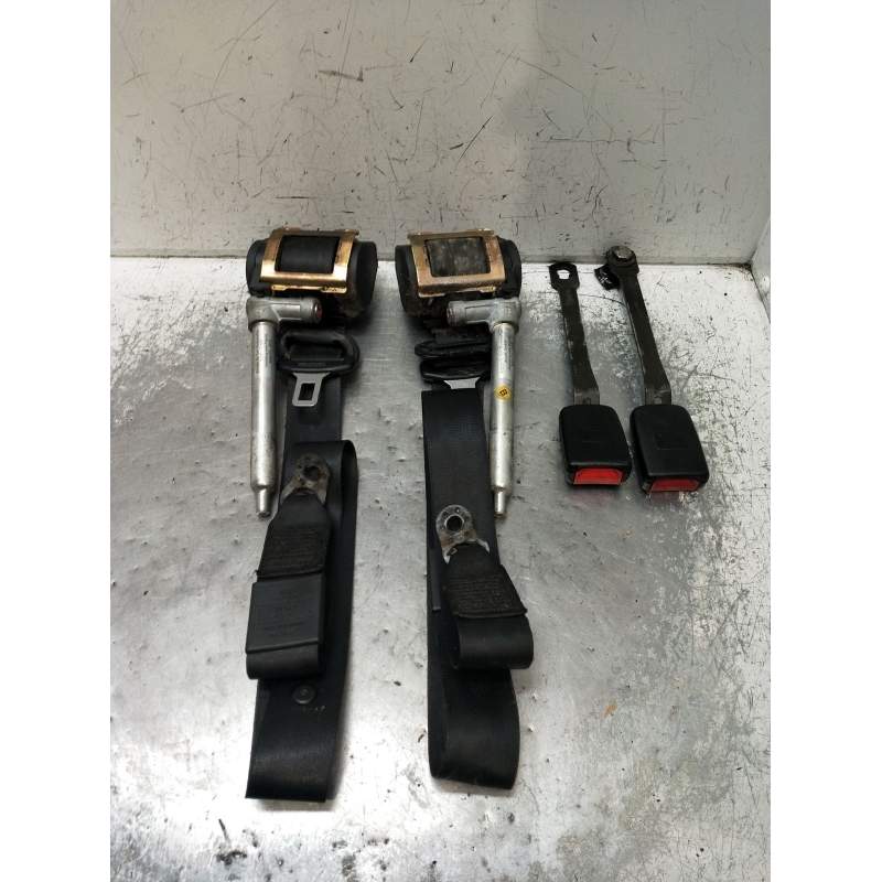 Recambio de juego cinturones delantero para audi a6 c4 (4a2) 2.5 tdi referencia OEM IAM  4P 1994