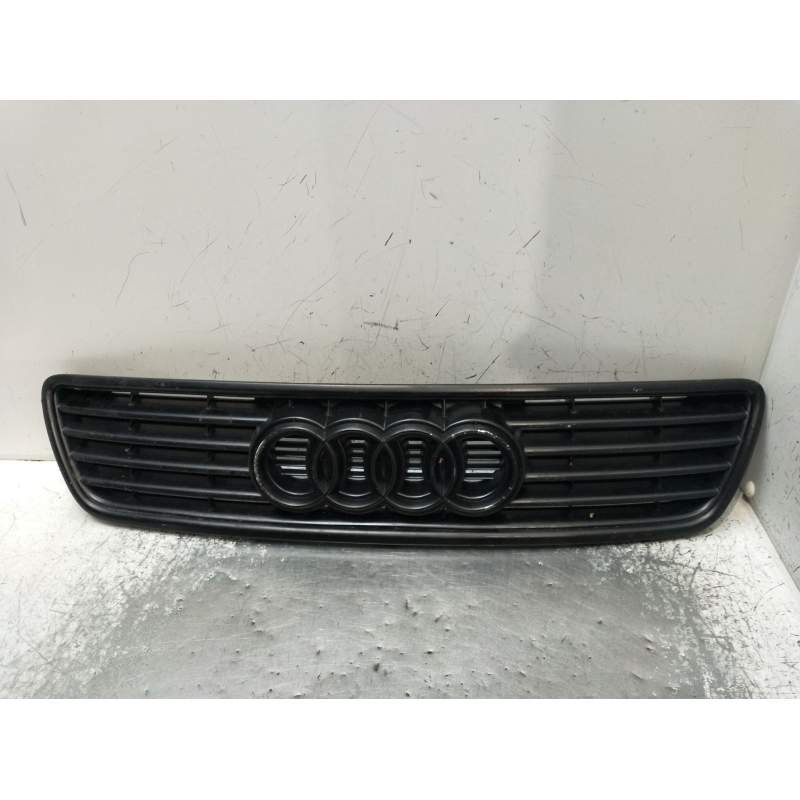 Recambio de rejilla delantera para audi a6 c4 (4a2) 2.5 tdi referencia OEM IAM   1994