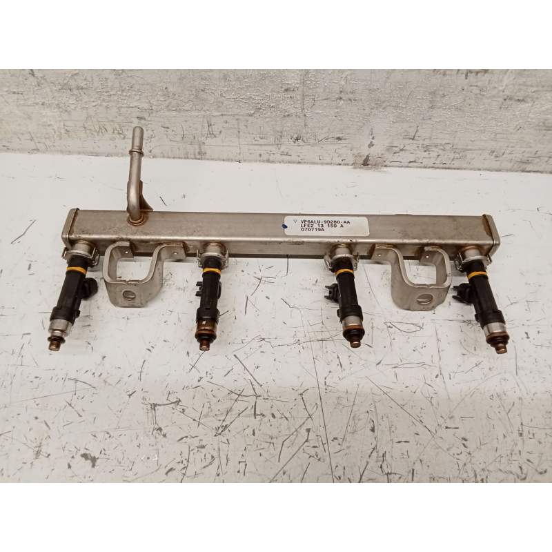 Recambio de rampa inyectora para mazda mx-5 (nc) referencia OEM IAM VP6ALU9D280AA  