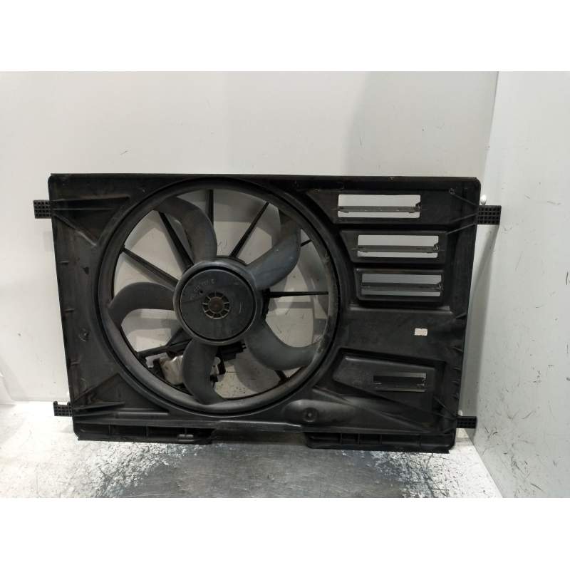 Recambio de electroventilador para ford focus turn. (cb8) titanium referencia OEM IAM 3130099024 20TDCI 2011