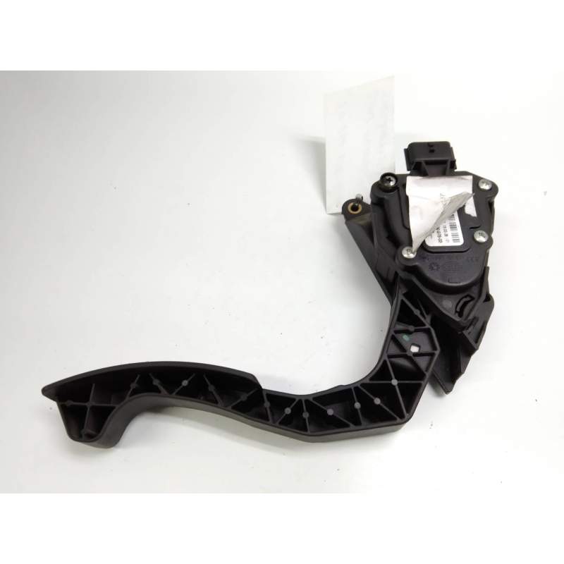 Recambio de potenciometro pedal para dacia sandero 0.9 tce cat referencia OEM IAM 6PV00997803 180022703R 