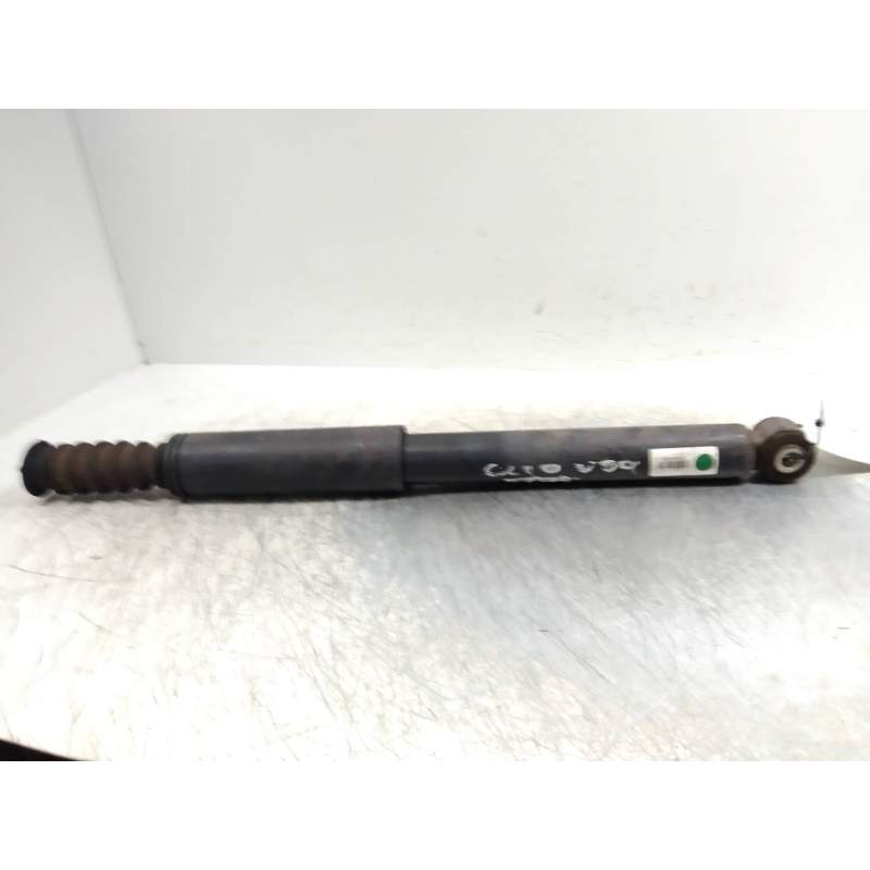 Recambio de amortiguador trasero para renault clio grandtour dynamique referencia OEM IAM   05