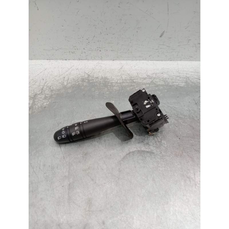 Recambio de mando luces para renault clio ii (bb_, cb_) 1.5 dci (b/cb08) referencia OEM IAM   2001