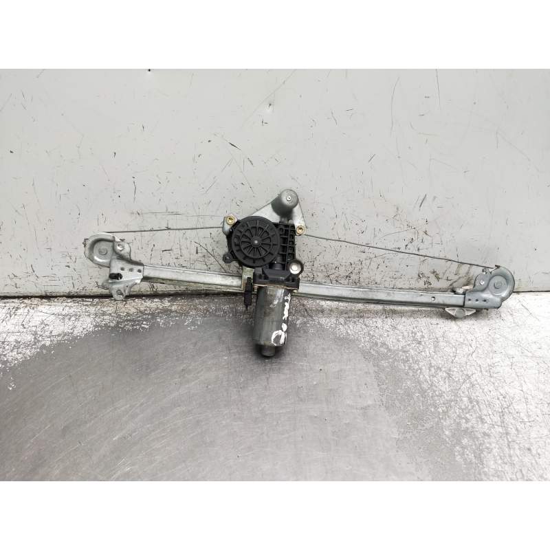Recambio de elevalunas trasero derecho para mercedes-benz clase e (w210) berlina 230 (210.037) referencia OEM IAM 0130821672  