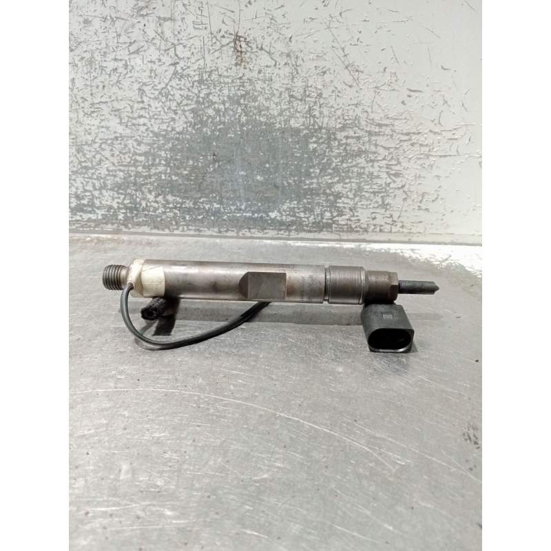 Recambio de inyector para seat leon (1m1) 1.9 tdi referencia OEM IAM 038130202E 0432193543 BOSCH