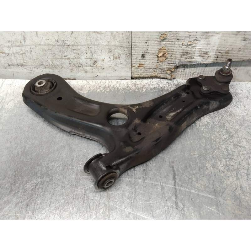 Recambio de brazo suspension inferior delantero izquierdo para audi a1 sportback (8xa) ambition referencia OEM IAM 6R0407151F  