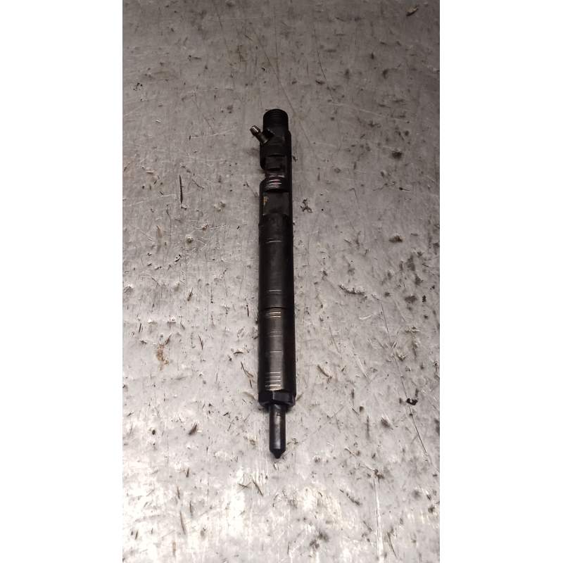 Recambio de inyector para kia carnival ii (gq) 2.9 crdi referencia OEM IAM 338004X500 EJBR02301Z DELPHI