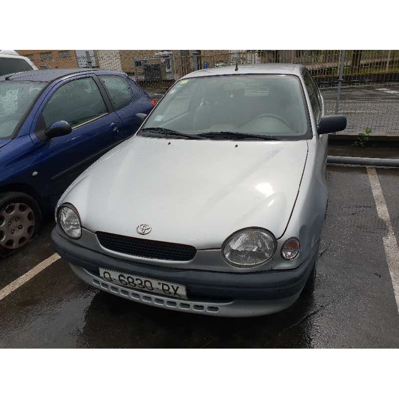 toyota corolla (e11) del año 1998