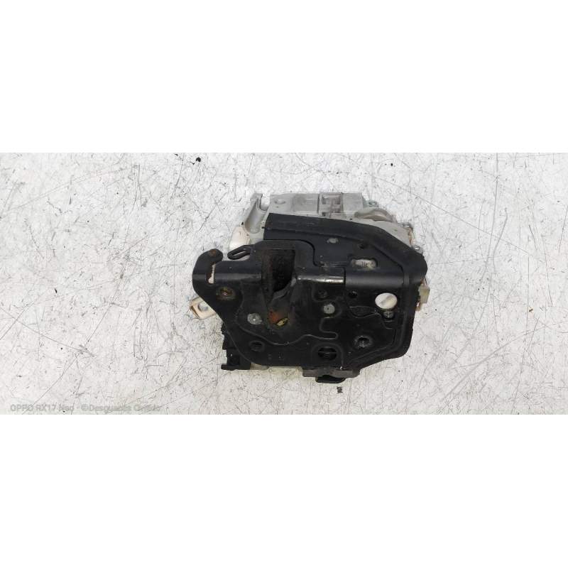 Recambio de motor cierre centralizado delantero derecho para audi a1 sportback (8xa) ambition referencia OEM IAM 8X1837016  