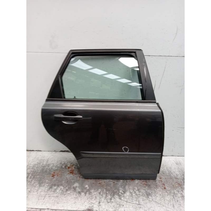 Recambio de puerta trasera derecha para volvo v50 (545) 2.0 d referencia OEM IAM  5P 2004