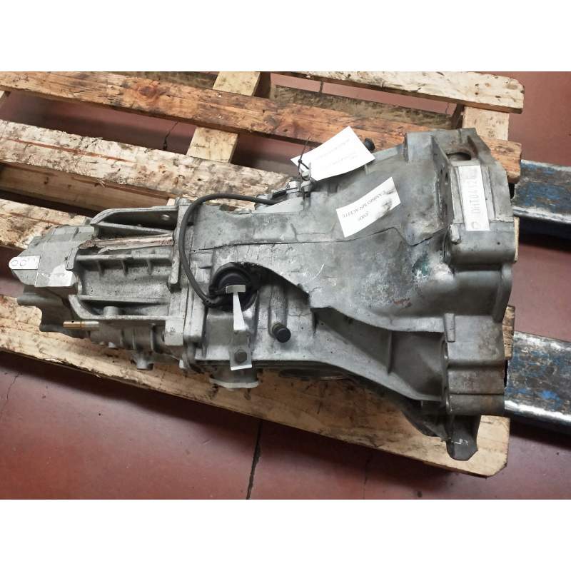 Recambio de caja cambios para audi a6 berlina (c4) 2.5 tdi referencia OEM IAM DHT 04126 5V