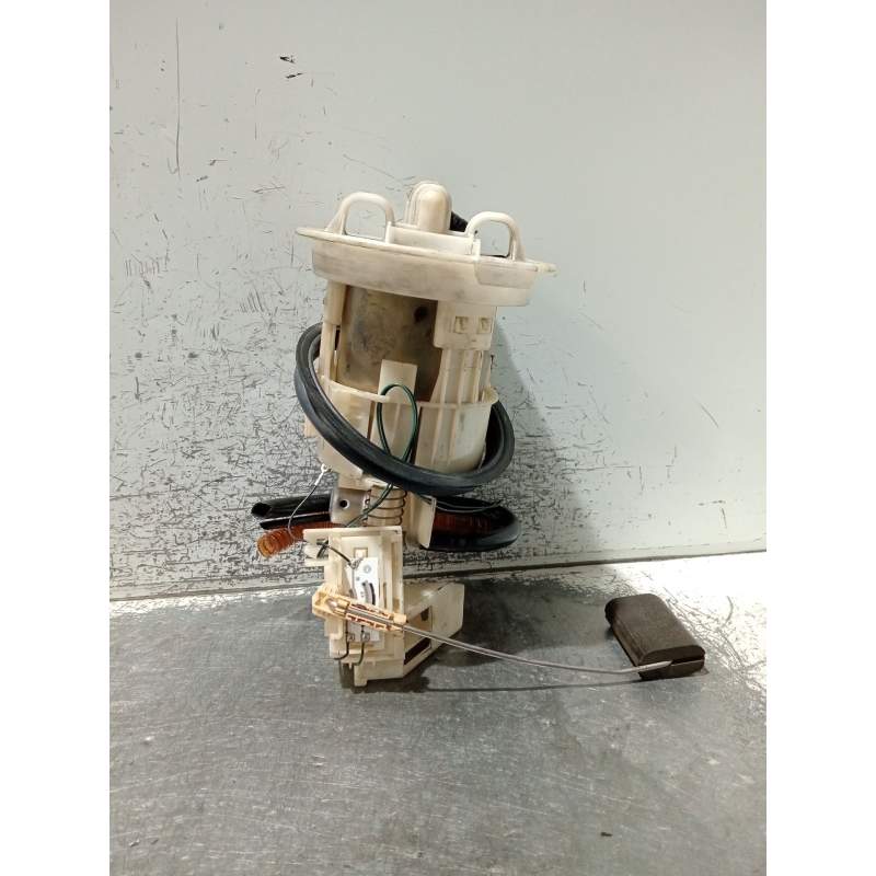 Recambio de bomba combustible para mini mini (r50,r53) cooper referencia OEM IAM 67575399 0011390539 VDOUKR50F