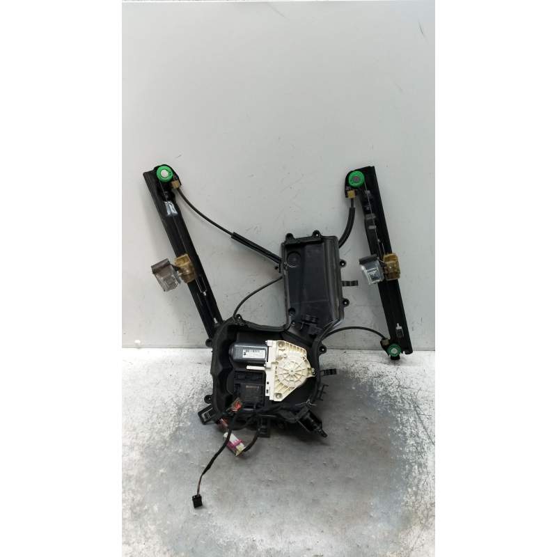 Recambio de elevalunas delantero derecho para seat leon (1p1) 1.4 tsi referencia OEM IAM KU0211009 5P 1T0959702L