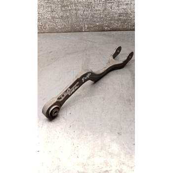 BRAZO SUSPENSION SUPERIOR TRASERO DERECHO A2063520500 200D 2021
