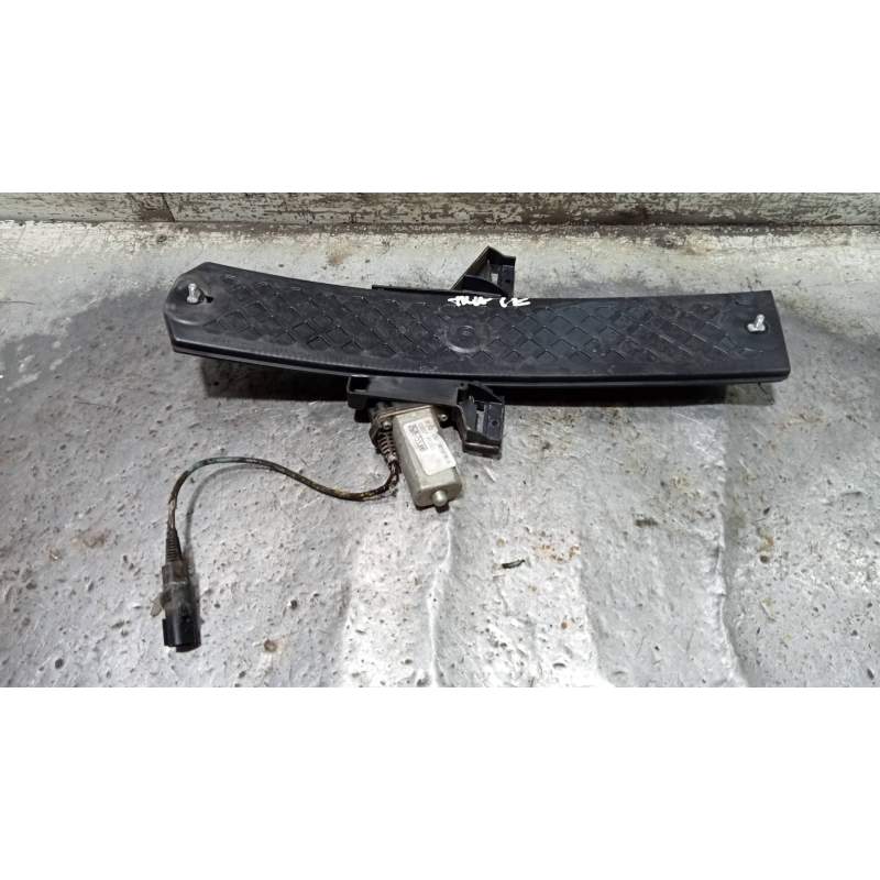 Recambio de elevalunas trasero izquierdo para chrysler pt cruiser (pt) 1.6 classic referencia OEM IAM 05067593AB  