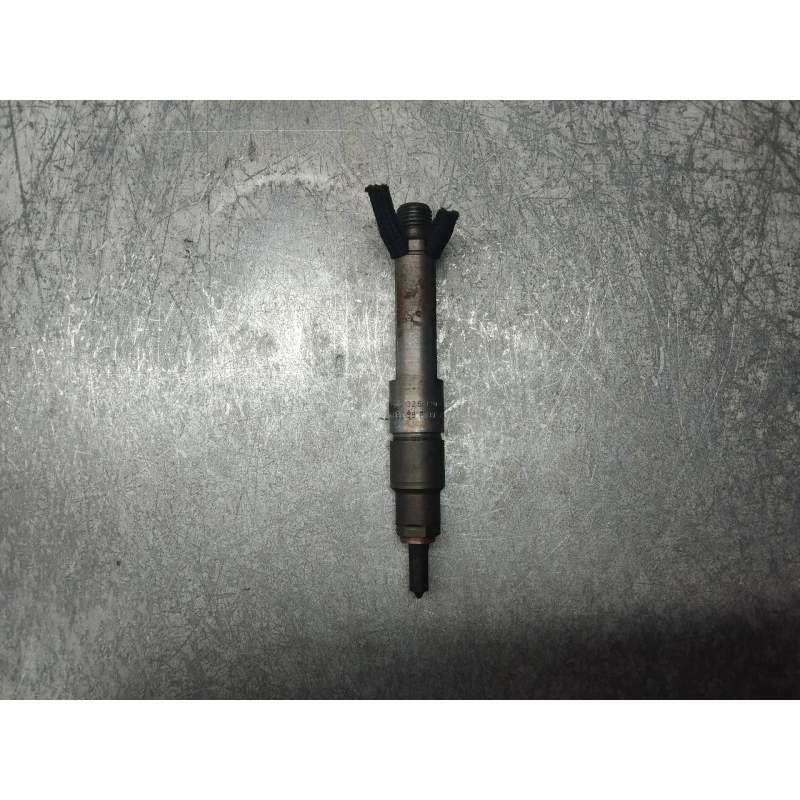 Recambio de inyector para volkswagen passat berlina (3a2) cl referencia OEM IAM 028130201G  BOSCH