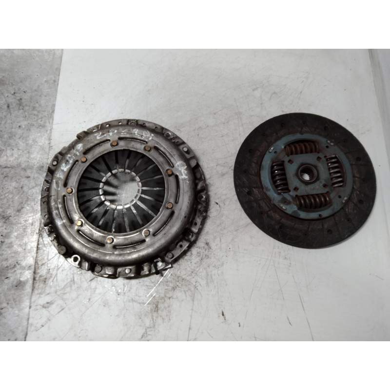 Recambio de kit embrague para kia cerato 2.0 ex crdi berlina (4-ptas.) referencia OEM IAM   