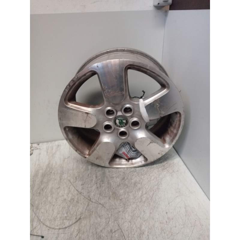 Recambio de juego llantas para skoda octavia combi (1z5) scout 4x4 referencia OEM IAM 7J17H2 1z0601025N ET50