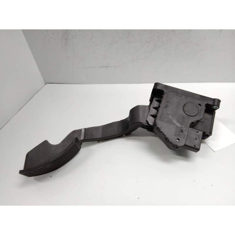 Recambio de potenciometro pedal para fiat grande punto (199) 1.3 16v jtd cat referencia OEM IAM 55702020  