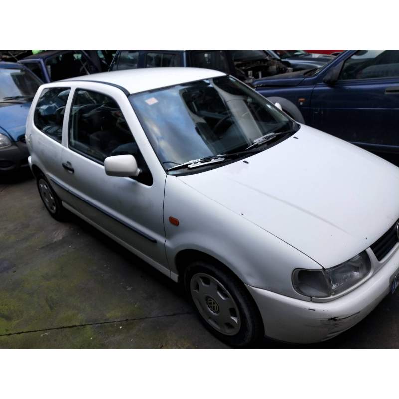 VOLKSWAGEN POLO BERLINA (6N1)