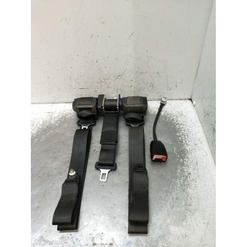 Recambio de juego cinturones delantero para iveco daily iv caja/chasis 55s18w referencia OEM IAM  2P 2006