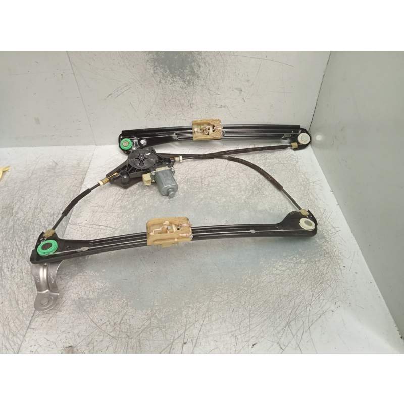 Recambio de elevalunas delantero derecho para volkswagen golf vii lim. gte referencia OEM IAM 5G4837462H  5P