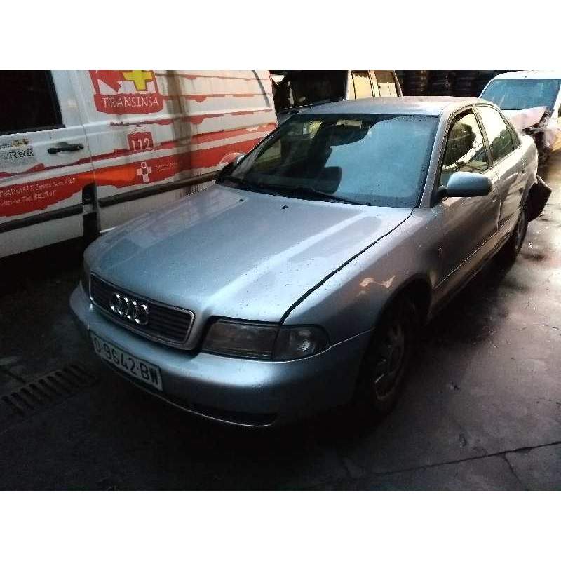 AUDI A4 BERLINA (B5)