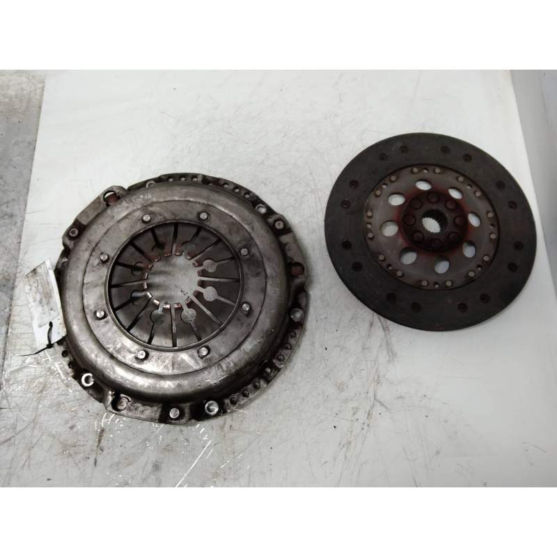 Recambio de kit embrague para mercedes-benz vito (w638) combi 110 d  (638.174) referencia OEM IAM   