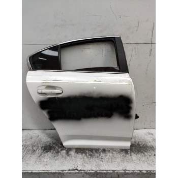 PUERTA TRASERA DERECHA 4P