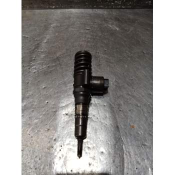 INYECTOR 0414720404 03G130073G BOSCH