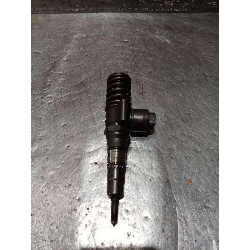 Recambio de inyector para audi a4 b7 (8ec) 2.0 tdi 16v referencia OEM IAM 0414720404 03G130073G BOSCH