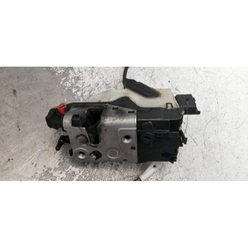 Recambio de motor cierre centralizado trasero izquierdo para citroën c4 lim. seduction referencia OEM IAM 9685351980  