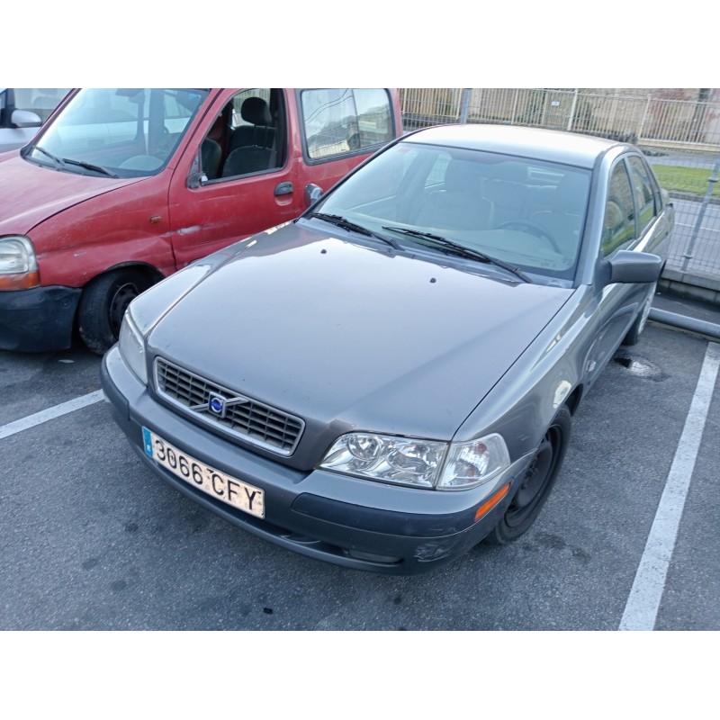 volvo s40 berlina del año 2003