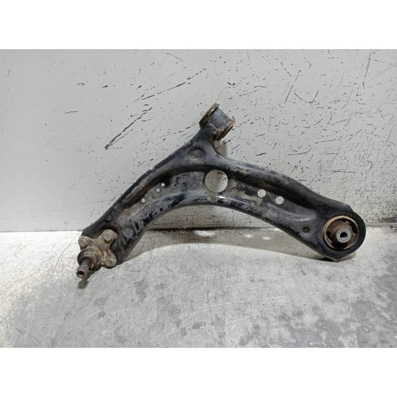Recambio de brazo suspension inferior delantero izquierdo para volkswagen golf vii lim. (bq1) advance referencia OEM IAM 5Q04071