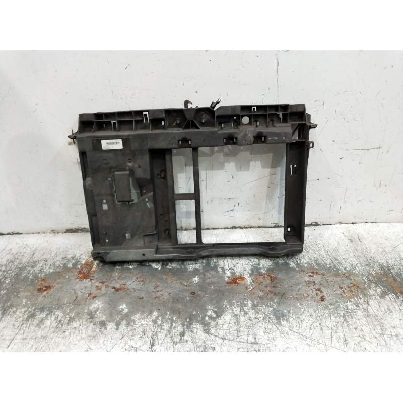 Recambio de panel frontal para peugeot 207 urban referencia OEM IAM  14G 2006