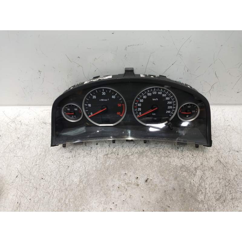 Recambio de cuadro instrumentos para opel vectra c berlina club referencia OEM IAM 13165966MP 2.2DTi C/02