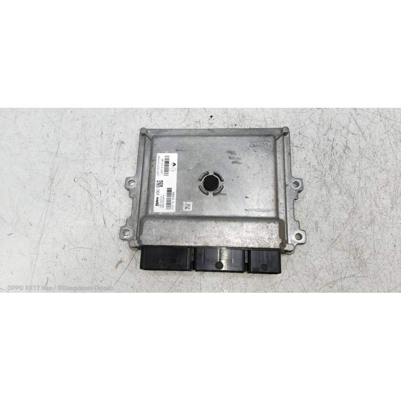 Recambio de centralita motor uce para renault clio iv dynamique referencia OEM IAM 237105499R 237107175R V29072784A