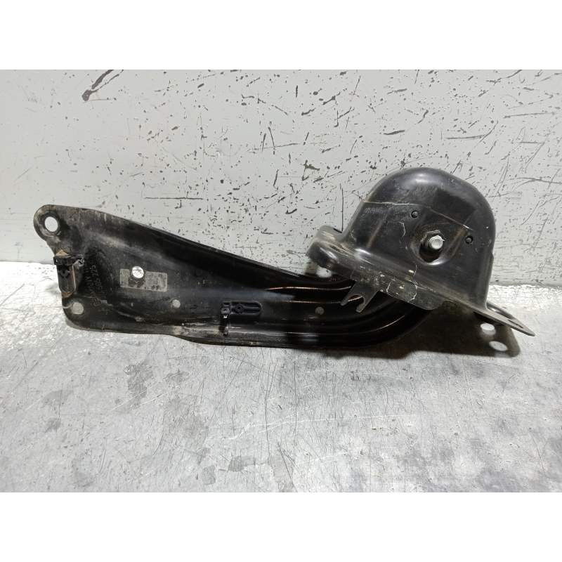 Recambio de brazo suspension superior trasero izquierdo para volkswagen golf vii lim. (bq1) advance referencia OEM IAM 5Q0505225