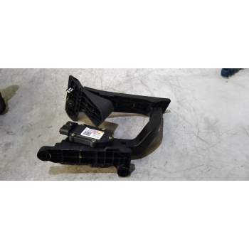 POTENCIOMETRO PEDAL 327002S000 17CRDI 2010