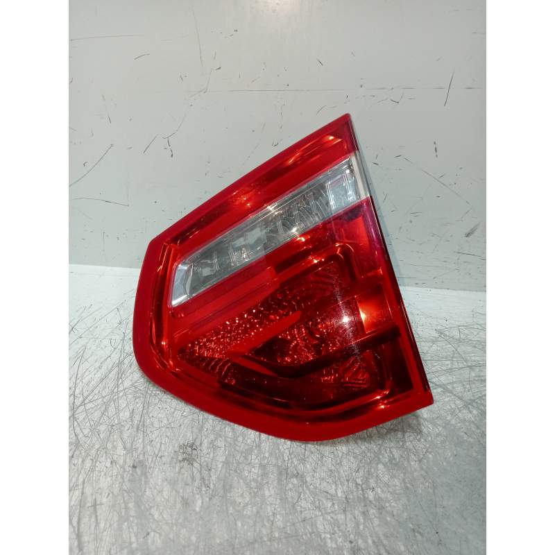 Recambio de piloto trasero derecho interior para citroën c4 picasso sx referencia OEM IAM 9653547677  2006