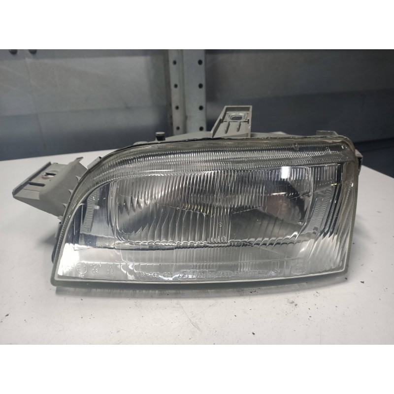 Recambio de faro izquierdo para fiat punto berl. (176) 1.1 referencia OEM IAM   