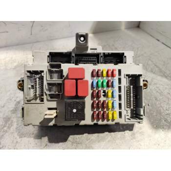 CAJA RELES / FUSIBLES 406626 