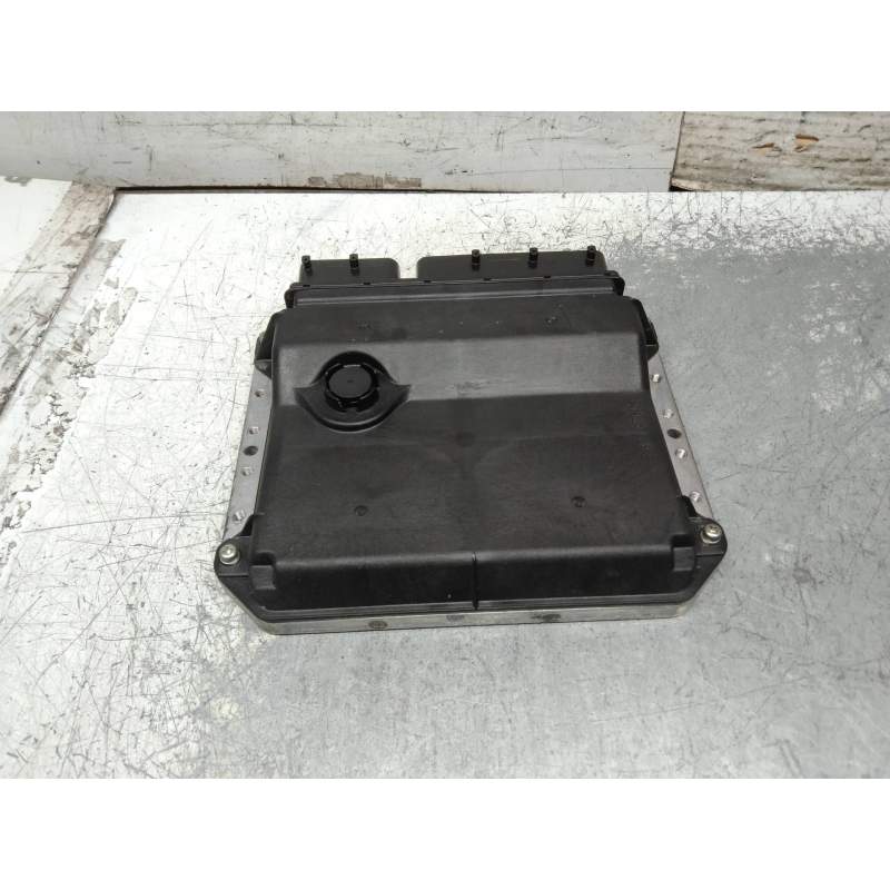 Recambio de centralita motor uce para toyota auris básico referencia OEM IAM 8966102S50 MB2753004893 2006