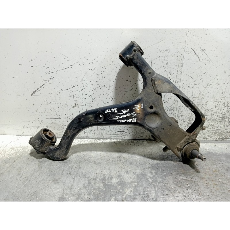 Recambio de brazo suspension inferior delantero izquierdo para land rover range rover sport v8 td se referencia OEM IAM   