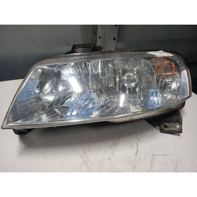 Recambio de faro izquierdo para fiat stilo (192) 1.6 16v referencia OEM IAM   