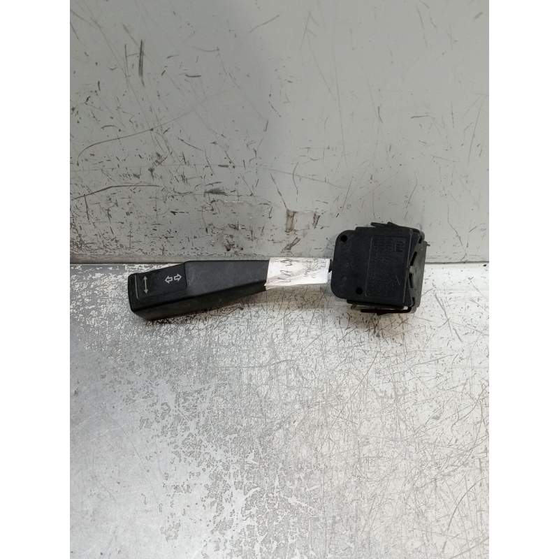 Recambio de mando luces para opel corsa a referencia OEM IAM 90126712 2239900 90126713